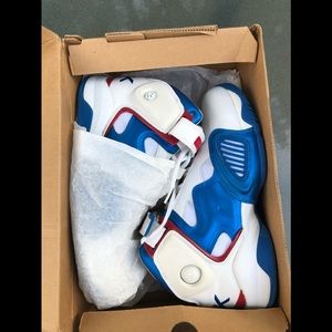 Reebok pump running shoes